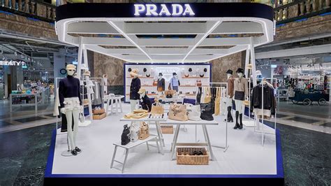 Prada champs elisee